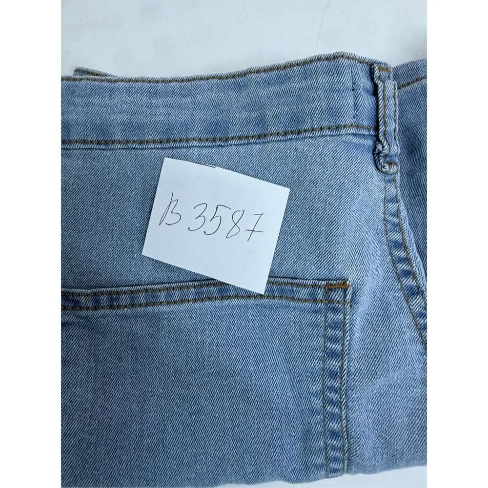 NWOT Pretty Little Thing High Waist Denim Lightweight Shorts Size 8 Blue